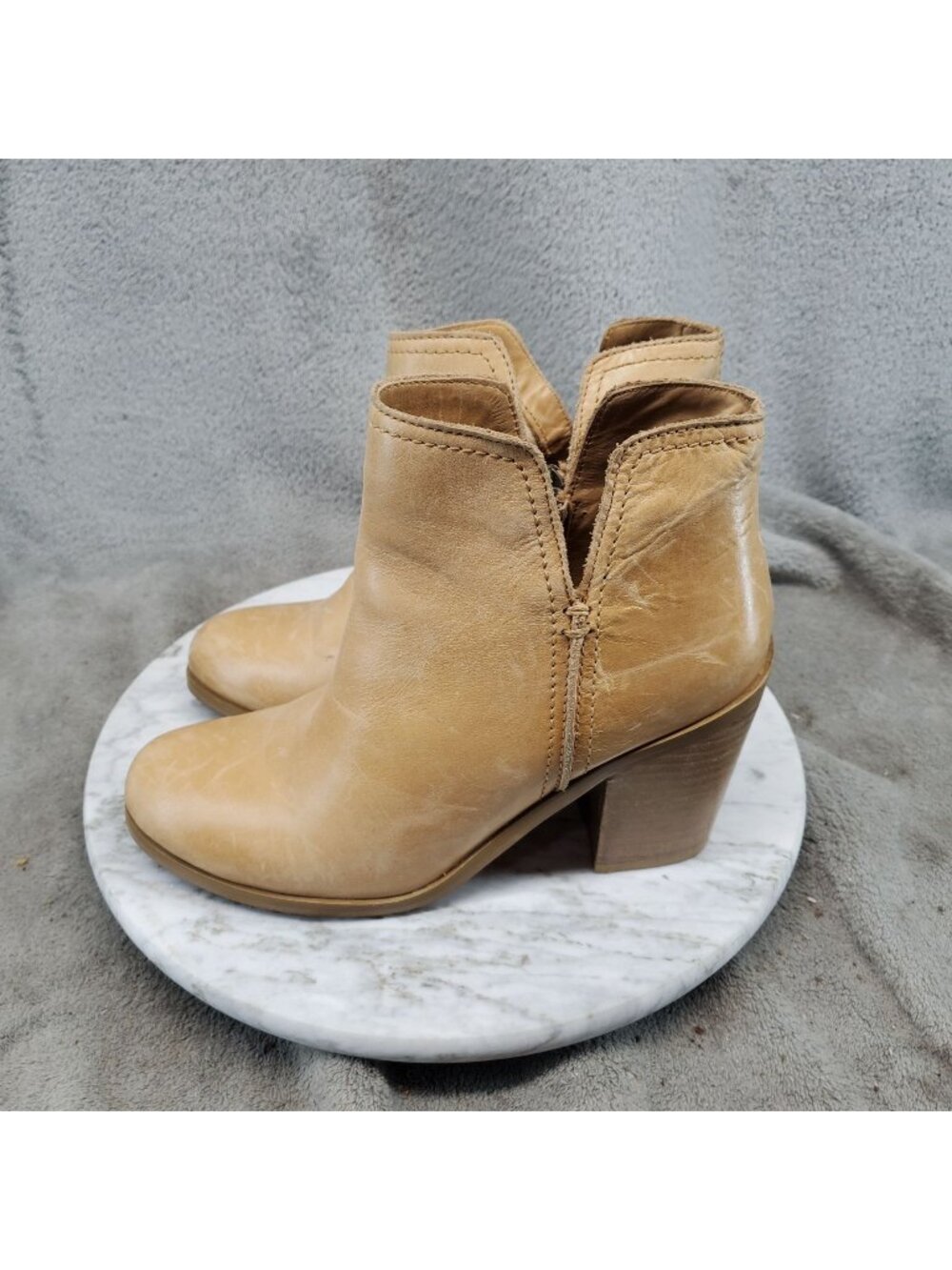 Kenneth Cole Shoes Womens Size 7.5 Reaction Kite Fly Tan Leather Boots *Read*